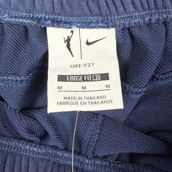 NIKE Indiana Fever WNBA Women's Basketball Shorts Loose Fit Size M Navy Blue NWT - Picture 9 of 12